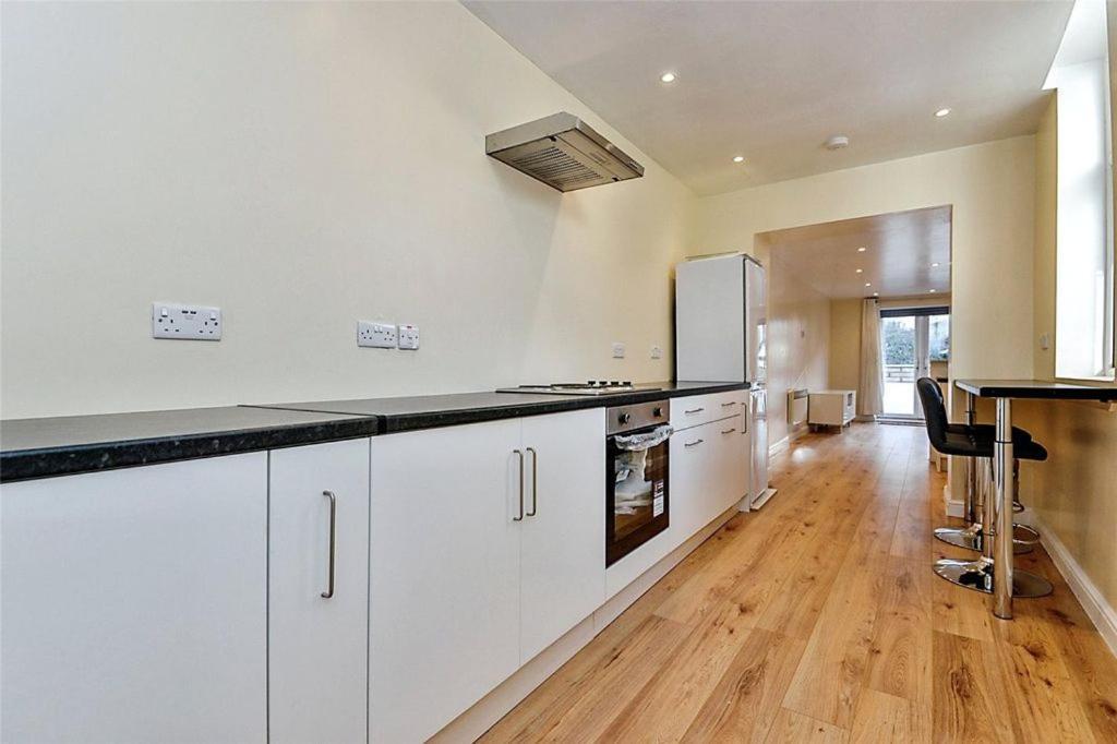 Beautiful Townhouse In Morecambe Εξωτερικό φωτογραφία